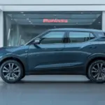 Mahindra XUV300 2026 शहरी SUV के रूप में लोकप्रिय,18 kmpl माइलेज और ₹10,999 EMI